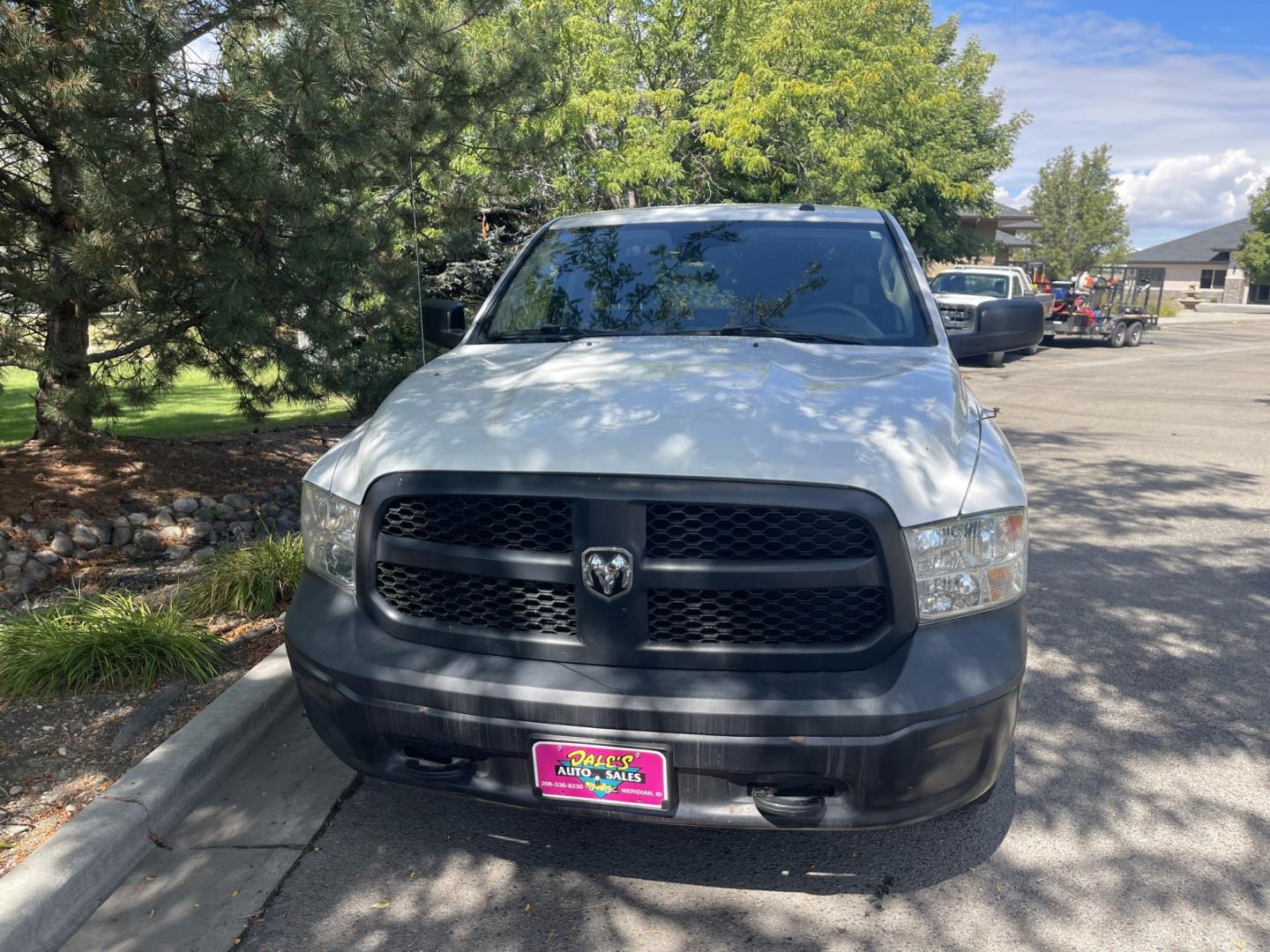 2017 White / Grey RAM 1500 Tradesman Regular Cab SWB 4WD (1C6RR7KGXHS) with an 3.6L V6 DOHC 24V FFV engine, 8A transmission, located at 813 E Fairview Ave, Meridian , ID, 83642, (208) 336-8230, 43.618851, -116.384010 - 2017 Ram 1500 Regular Cab Short Box 4x4, one owner, runs and drives very well, if you need a regular cab pickup this is a fantasic choice.- Photo#2