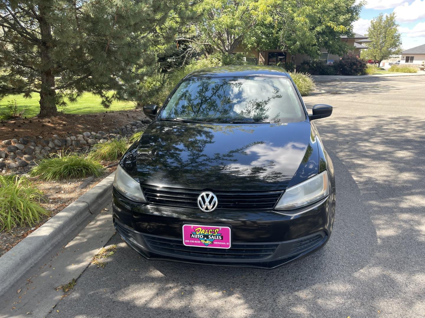 2012 Black /Black Volkswagen Jetta S (3VW2K7AJ9CM) with an 2.0L L4 DOHC 20V engine, AT transmission, located at 813 E Fairview Ave, Meridian , ID, 83642, (208) 336-8230, 43.618851, -116.384010 - 2012 VW Jetta S, runs and drives great, if you need a good cheap car this is a great choice.- Photo#2