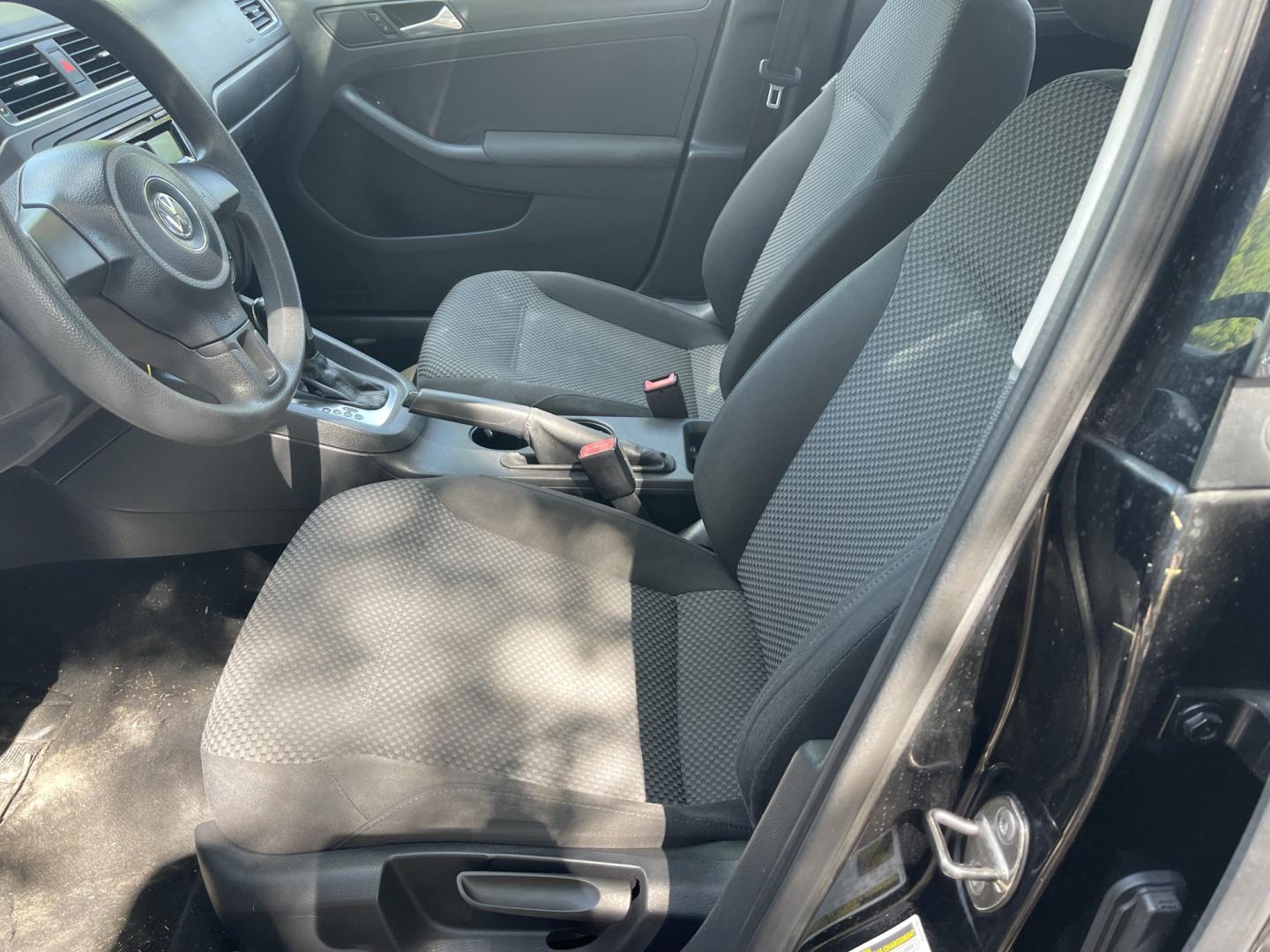 2012 Black /Black Volkswagen Jetta S (3VW2K7AJ9CM) with an 2.0L L4 DOHC 20V engine, AT transmission, located at 813 E Fairview Ave, Meridian , ID, 83642, (208) 336-8230, 43.618851, -116.384010 - 2012 VW Jetta S, runs and drives great, if you need a good cheap car this is a great choice.- Photo#6