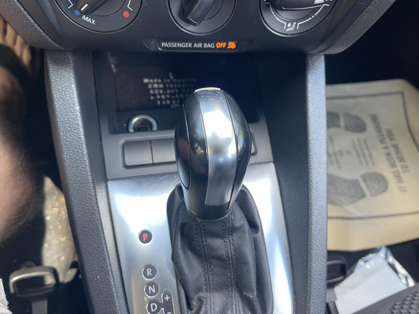 2012 Black /Black Volkswagen Jetta S (3VW2K7AJ9CM) with an 2.0L L4 DOHC 20V engine, AT transmission, located at 813 E Fairview Ave, Meridian , ID, 83642, (208) 336-8230, 43.618851, -116.384010 - 2012 VW Jetta S, runs and drives great, if you need a good cheap car this is a great choice.- Photo#12