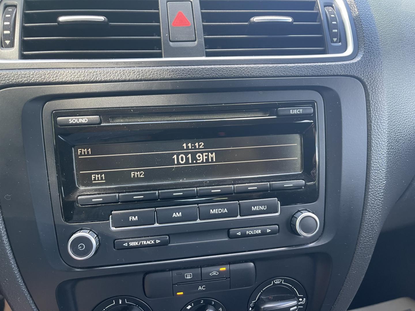 2012 Black /Black Volkswagen Jetta S (3VW2K7AJ9CM) with an 2.0L L4 DOHC 20V engine, AT transmission, located at 813 E Fairview Ave, Meridian , ID, 83642, (208) 336-8230, 43.618851, -116.384010 - 2012 VW Jetta S, runs and drives great, if you need a good cheap car this is a great choice.- Photo#10