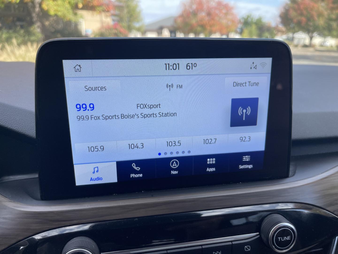 2020 Blue /Tan Ford Escape Titanium 4WD (1FMCU9J90LU) with an 2.0L L4 DOHC 16V engine, 6A transmission, located at 813 E Fairview Ave, Meridian , ID, 83642, (208) 336-8230, 43.618851, -116.384010 - 2020 Ford Escape AWD Titanium, runs and drives excelelnt. If you need a cheap AWD SUV come take a look at this one. This vehicle is very nice and clean, and ready to go.- Photo#10